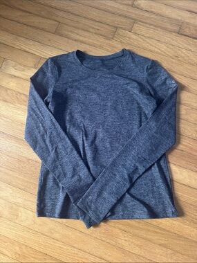 Women’s ALO athletic shirt - Charcoal